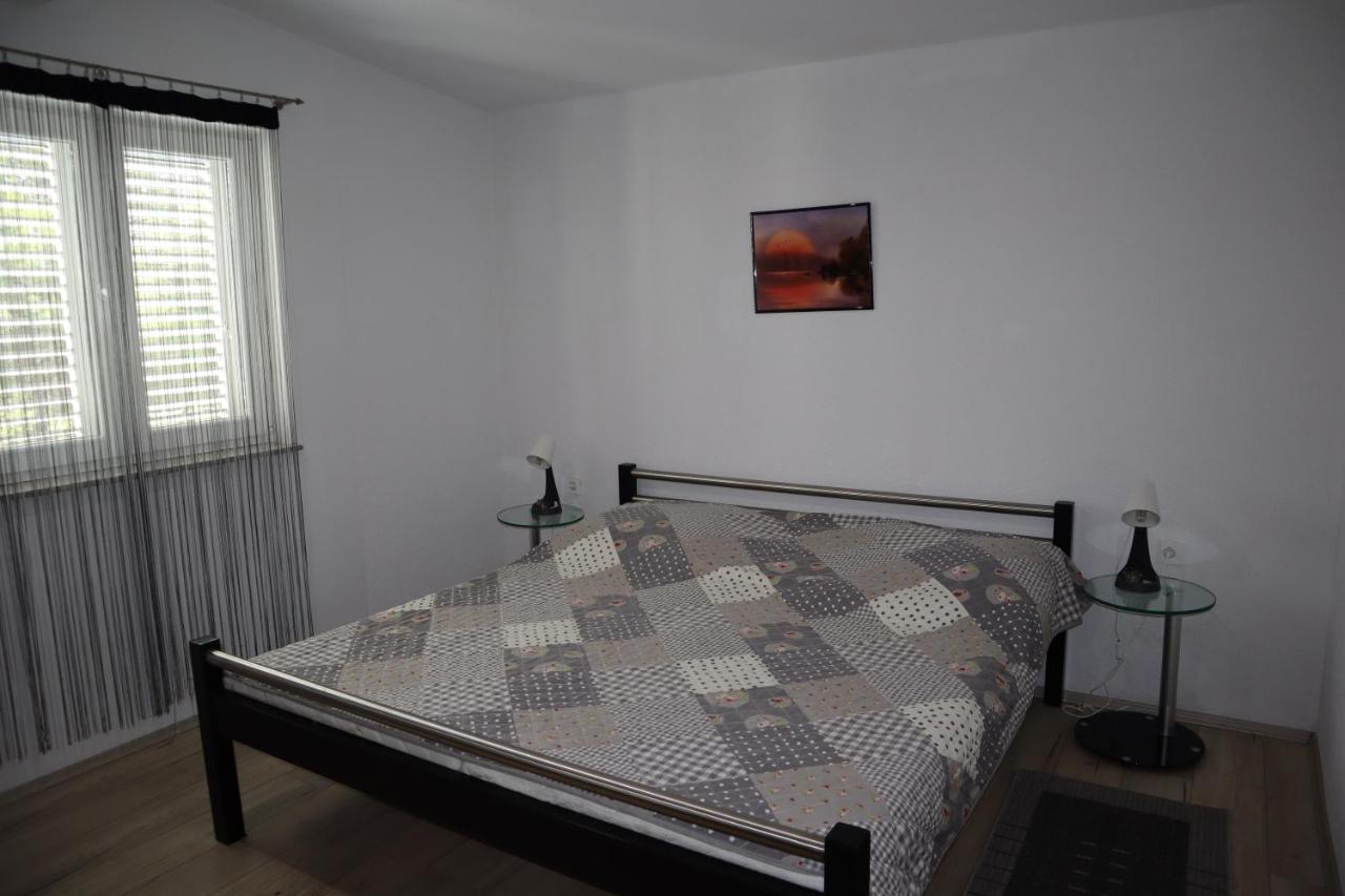 Apartmani Sanja Vir Exterior photo
