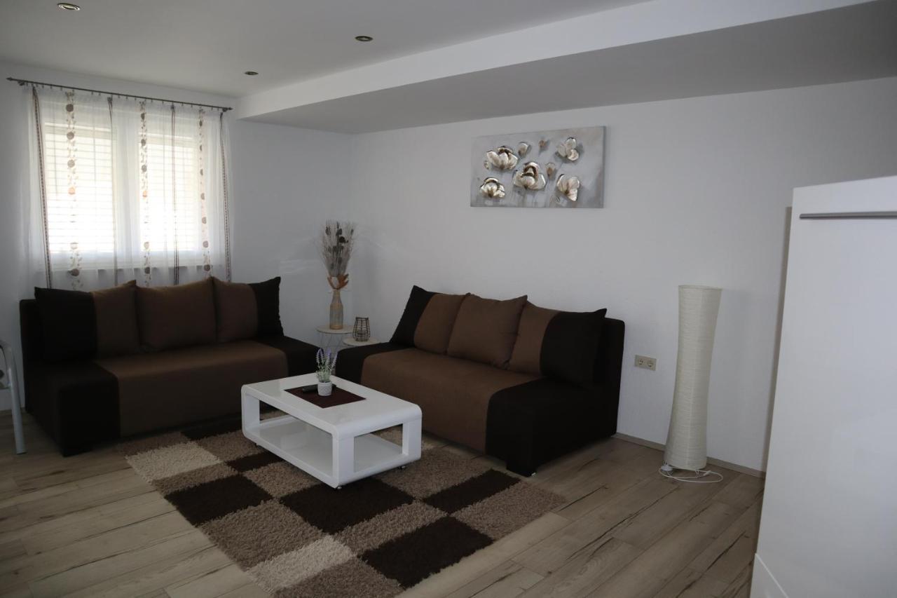 Apartmani Sanja Vir Exterior photo