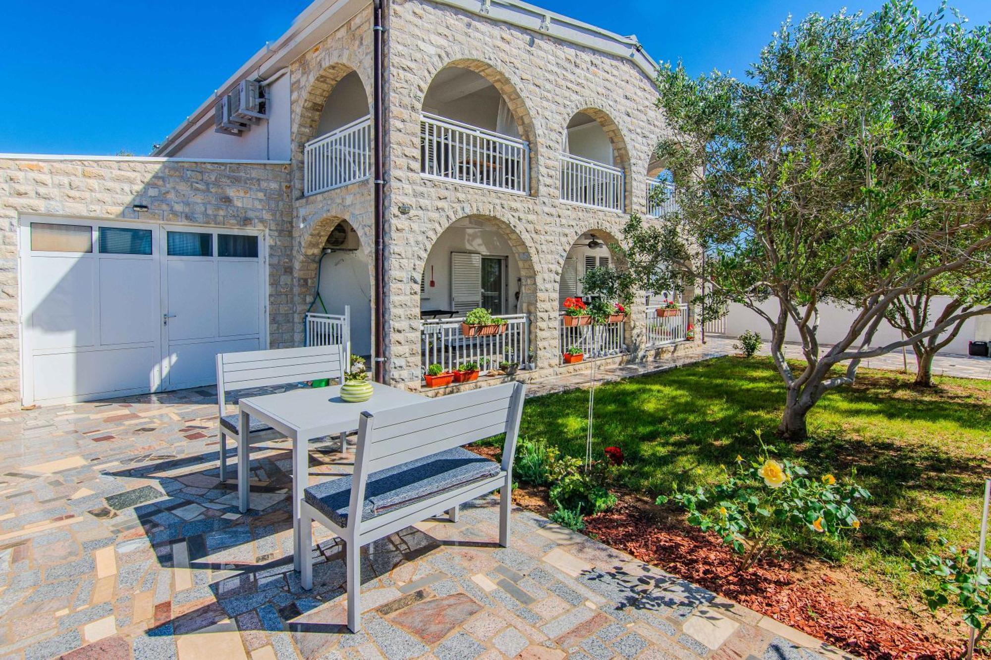 Apartmani Sanja Vir Exterior photo